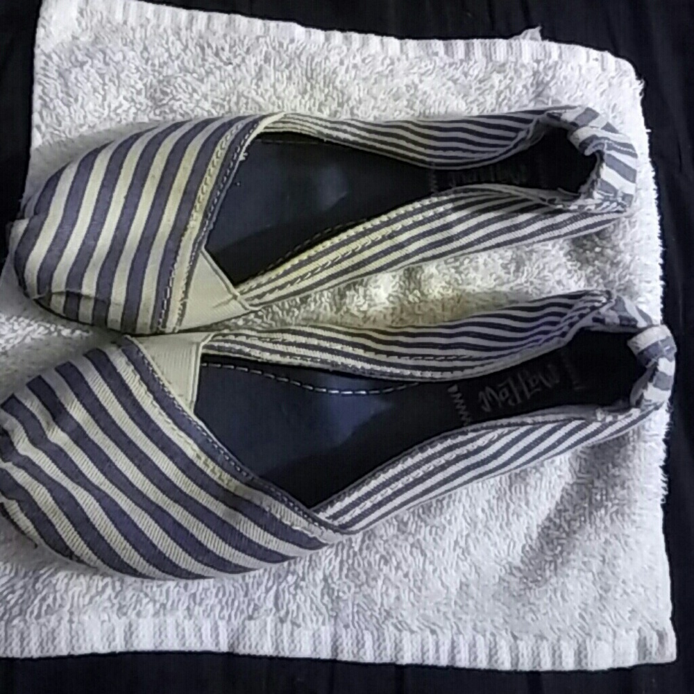 Canvas flats